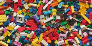 multicolored lego bricks